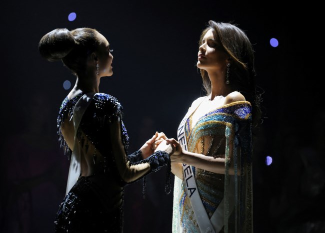MISS UNIVERSE