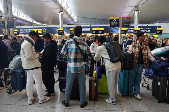 Πρώτες εκτιμήσεις ειδικών για το χάος στα ευρωπαϊκά αεροδρόμια μετά την κυβερνοεπίθεση: Θα πάρει μέρες να επανέλθουν πλήρως