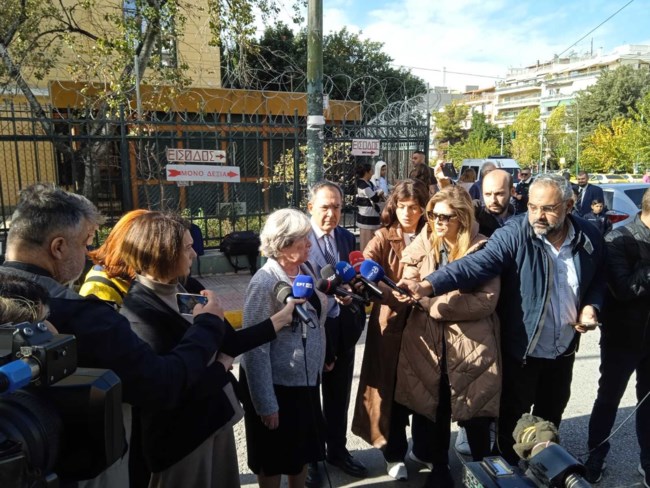 H Αθηνά Λινού κατέθεσε μήνυση στον Παύλο Πολάκη: "Λέει ψέματα και για εμένα και για το Ινστιτούτο μου"