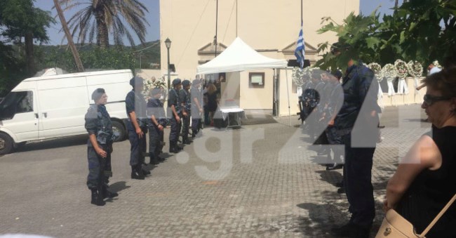 κηδεία γαρεφαλάκη