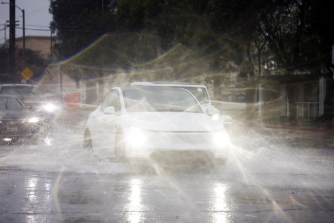ΚΑΛΙΦΟΡΝΙΑ ΚΑΚΟΚΑΙΡΙΑ ΠΛΗΜΜΥΡΕΣ