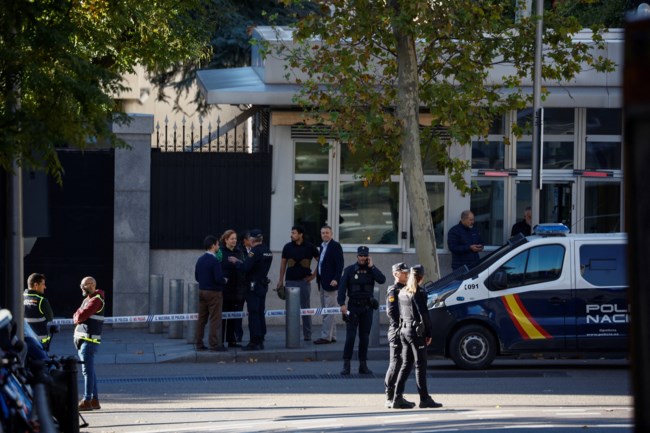Συναγερμός στην Ισπανία μετά τις έξι παγιδευμένες με εκρηκτικά επιστολές - Η τελευταία στην πρεσβεία των ΗΠΑ