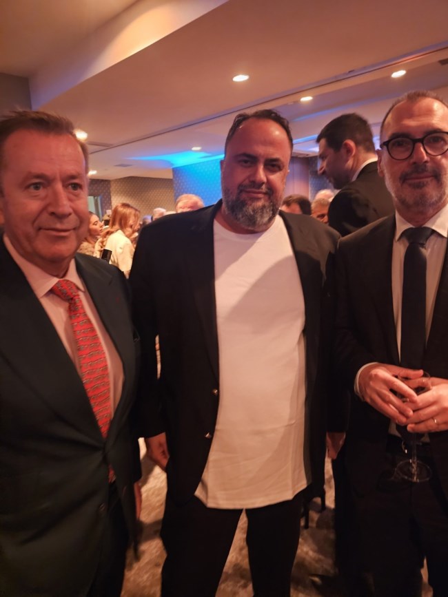 ΗΠΑ ΠΑΡΕΛΑΣΗ