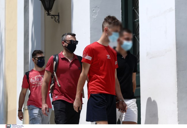 Ομαδικός βιασμός 19χρονης στα Πατήσια: Ανακάλεσε μέρος της καταγγελίας της - Ελεύθεροι υπό όρους οι δύο κατηγορούμενοι
