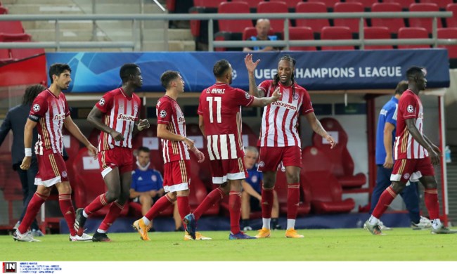 Πλέι οφ Champions League:  Αγκαλιά με την πρόκριση ο Ολυμπιακός – Νίκησε 2-0 την Ομόνοια [βίντεο]
