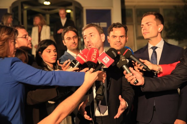 Debate ΠΑΣΟΚ: Οι πρώτες δηλώσεις των υποψηφίων για την ηγεσία του κόμματος - Εικόνες