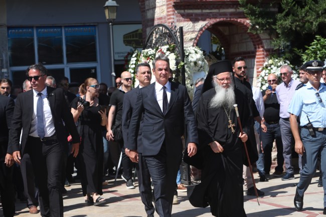 Απόστολος Βεσυρόπουλος: "Έφυγε το καλύτερο παιδί - Ψηλέ, θα μας λείψεις" είπε ο Μητσοτάκης στον επικήδειο