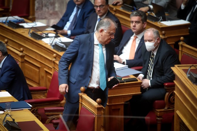 Θεοδωρικάκος αδιαθεσία στη Βουλή