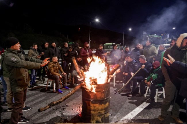 Αγρότες: Τα επόμενα βήματα μετά το "ναι" για συνάντηση με Μητσοτάκη - Ανοίγουν οι δρόμοι, αλλά δεν φεύγουν τα τρακτέρ