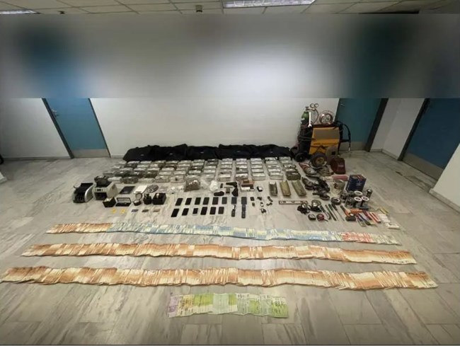 Θεσσαλονίκη: Οι μπανάνες, τα κοντέινερ και ο γιατρός-εγκέφαλος πίσω από τα 105 κιλά κοκαΐνης - Συνελήφθησαν 14 άτομα