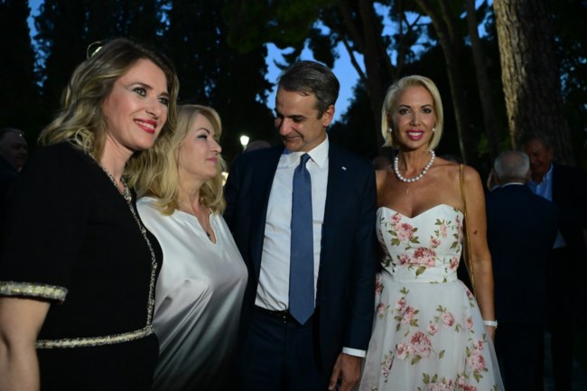 ΜΗΤΣΟΤΑΚΗΣ ΜΟΝΟΓΥΙΟΥ