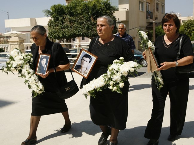 ΧΑΡΙΤΑ ΜΑΝΤΟΛΕΣ