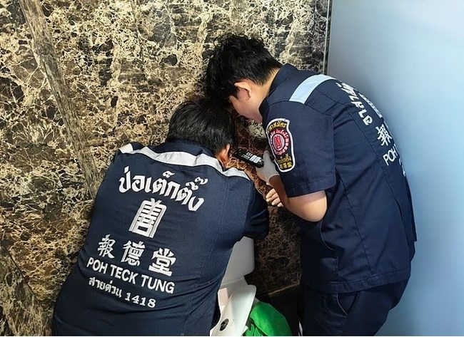 ΤΑΪΛΑΝΔΗ ΒΡΕΦΟΣ ΒΡΕΘΗΚΕ ΣΕ ΚΑΖΑΝΑΚΙ