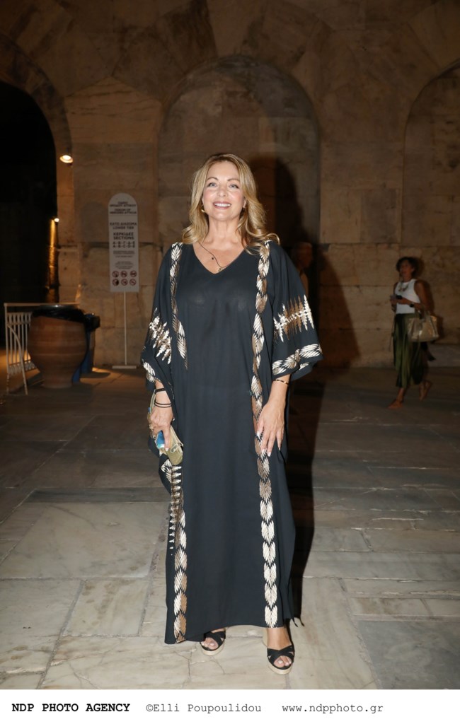 Άντζελα Γκερέκου: Super chic στο Ηρώδειο