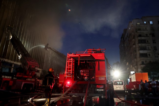 Αίγυπτος: 14 τραυματίες από πυρκαγιά σε κτίριο τηλεπικοινωνιών στο Κάιρο [εικόνες]