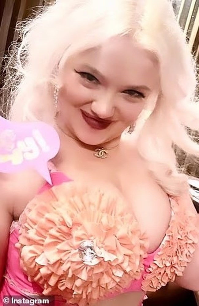 Σάλος με την αδελφή της Τούνμπεργκ: Η ακτιβίστρια μαχόταν για τη Γάζα ενώ η τραγουδίστρια έκανε το προκλητικό σόου της ΜΠΕΑ ΕΡΜΑΝ