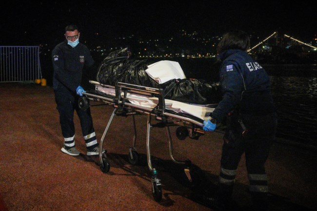 Ναυάγιο στη Λέσβο: Αναγνωρίστηκε η σορός που βρέθηκε - Ανήκει σε Αιγύπτιο ναύτη