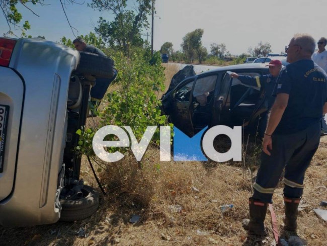 Τρομακτικό τροχαίο στην Εύβοια: Mια νεκρή και τέσσερις τραυματίες, μετά από σύγκρουση δύο οχημάτων