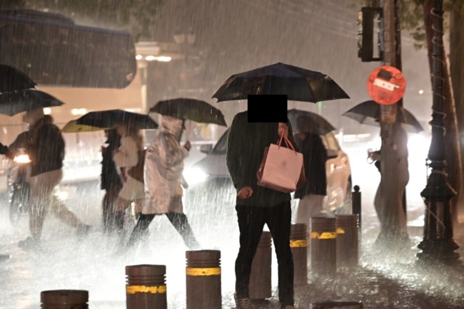 ΚΑΚΟΚΑΙΡΙΑ ΒΡΟΧΕΣ ΚΑΤΑΙΓΙΔΕΣ ΑΘΗΝΑ