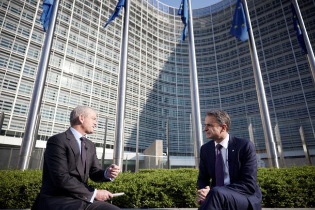 Μητσοτάκης στο CNN: Σημαντικές οι κυρώσεις στη Ρωσία - "Σκοτεινή" η ατμόσφαιρα στη Σύνοδο του ΝΑΤΟ