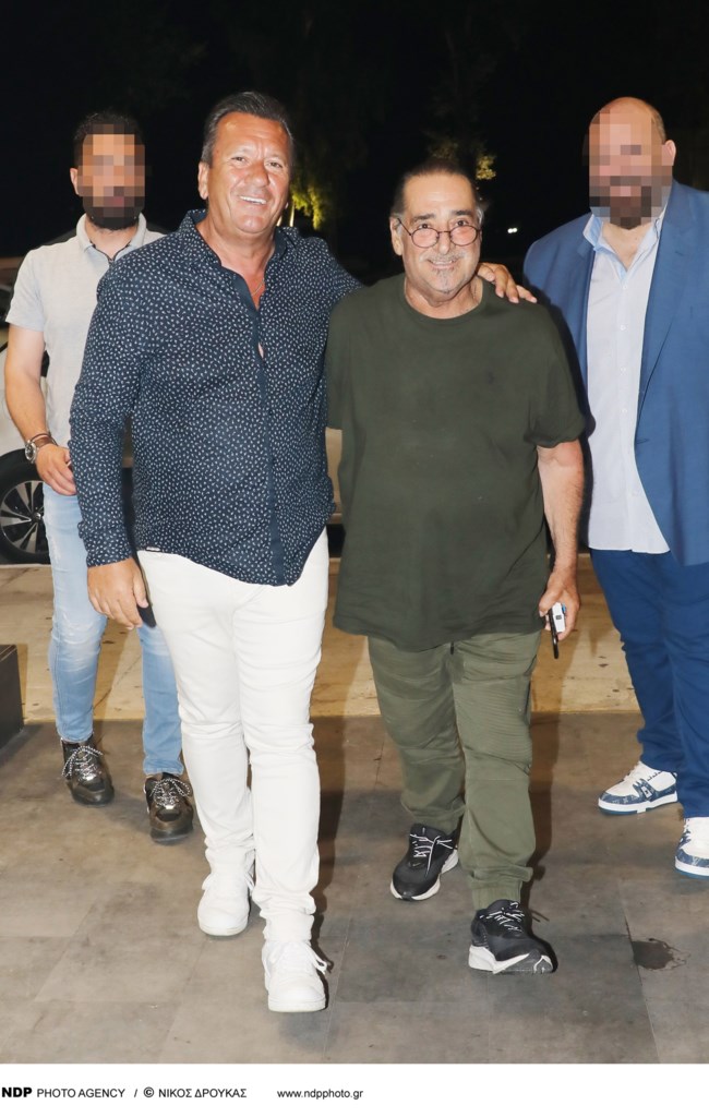 Βασίλης Καρράς: Νυχτερινή έξοδος μετά από καιρό - Ποιο μαγαζί επέλεξε ο ανανεωμένος δημοφιλής τραγουδιστής