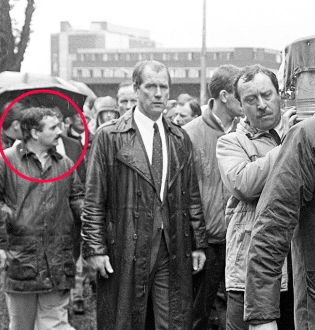 ΒΡΕΤΑΝΙΑ ΔΙΠΛΟΣ ΠΡΑΚΤΟΡΑΣ STAKEKNIFE