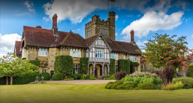 Cowdray_house