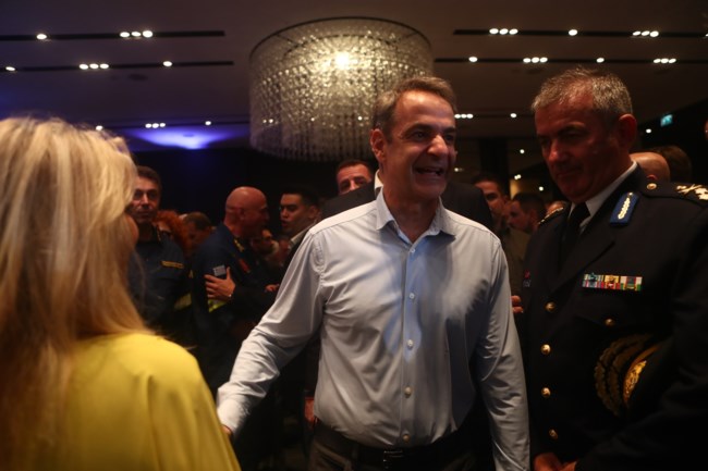 Ο Κυριάκος Μητσοτάκης ευχαρίστησε όσους συνέβαλαν στην αντιπυρική περίοδο: "Από τις 4.000 φωτιές, μας ξέφυγε μία"