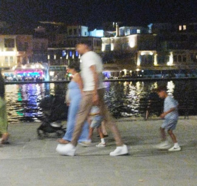 Γιάννης Αντετοκούνμπο: Οικογενειακώς στα Χανιά - Στιγμές χαλάρωσης και βόλτες...