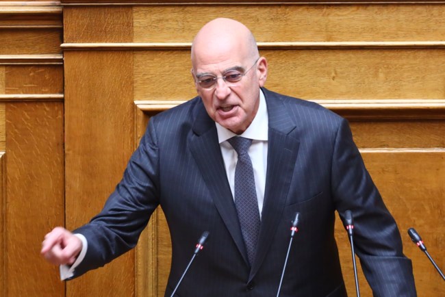 Δένδιας για νομοσχέδιο Ενόπλων Δυνάμεων: "Φροντίζουμε ώστε η πατρίδα να είναι πάντα έτοιμη"