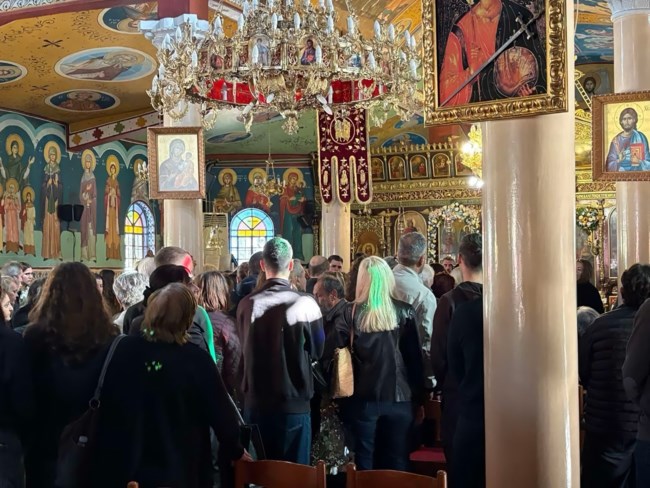 ΚΗΔΕΙΑ 18ΧΡΟΝΗΣ ΛΑΡΙΣΑ