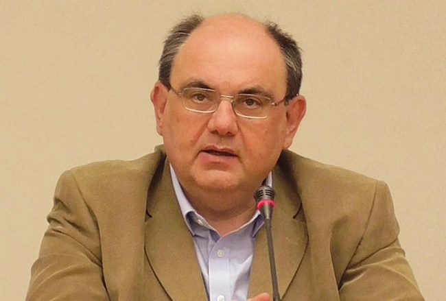 Δημήτρης Καζάκης