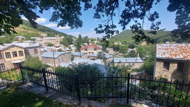 Φλώρινα: Μαγικές εικόνες  - Η μοναδική γοητεία του Νυμφαίου και των Πρεσπών τον Αύγουστο [εικόνες, βίντεο]
