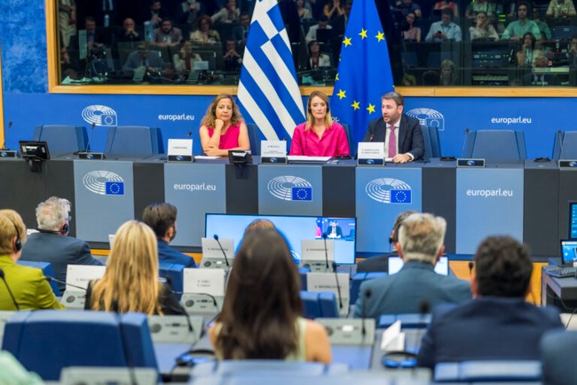 Εγκαίνια της αίθουσας "Ανδρέας Παπανδρέου" στο ΕΚ -Ν. Ανδρουλάκης: "Ειρήνη, κοινωνική δικαιοσύνη, εθνική συμφιλίωση"