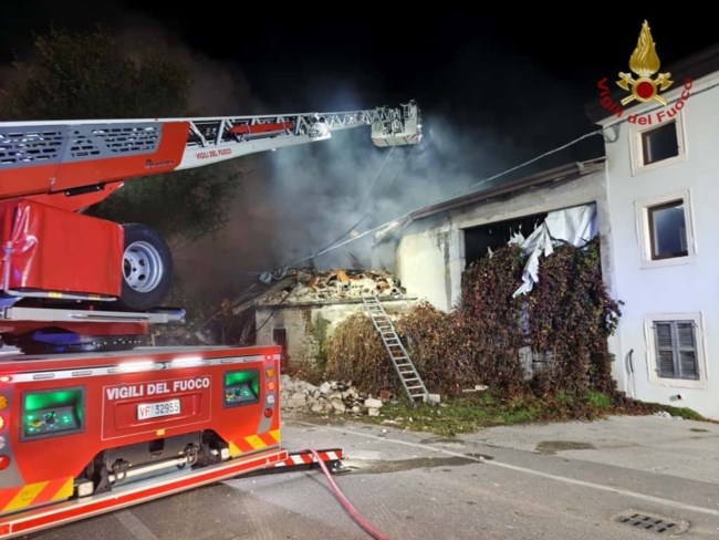 Βερόνα: Αδέλφια ανατίναξαν το σπίτι τους για να μην τους κάνουν έξωση - Νεκροί τρεις αστυνομικοί