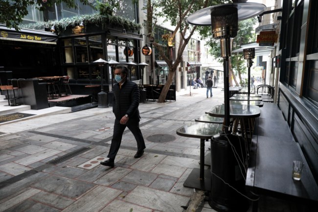 Επίδομα 800 ευρώ: Αυτές είναι οι ημερομηνίες καταβολής του - Ποιοι το δικαιούνται