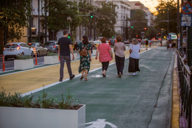 Δήμος Αθηναίων: Όλο και περισσότεροι πεζοί και ποδηλάτες στον Μεγάλο Περίπατο [εικόνες]