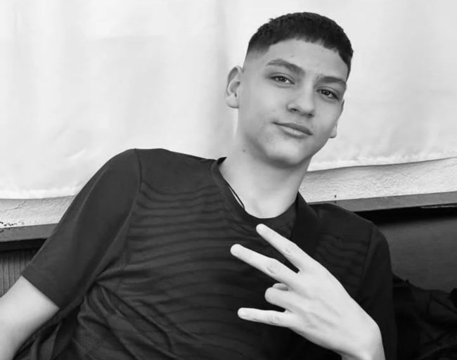 Τραγωδία στα Τέμπη: Θρήνος για τον 15χρονο Παναγιώτη - Σκοτώθηκε μαζί με τον πατέρα του, Βαγγέλη