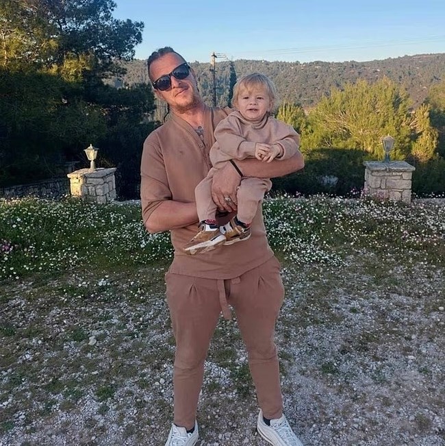 ΖΑΚΥΝΘΟΣ ΤΡΑΦΩΔΙΑ - 2 ΕΤΩΝ ΑΓΟΡΑΚΙ ΝΕΚΡΟ ΑΠΟ ΔΑΓΚΩΜΑ ΠΙΤΜΠΟΥΛ