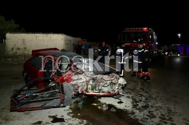Σοβαρό τροχαίο με τραυματίες δύο νεαρούς στην Κρήτη - Διαλύθηκε το ΙΧ τους [βίντεο]