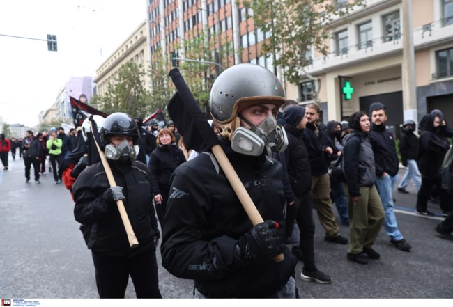 Πορεία για την επέτειο δολοφονίας Γρηγορόπουλου: 23 προσαγωγές από την ΕΛΑΣ - Εκλεισε το κέντρο της Αθήνας