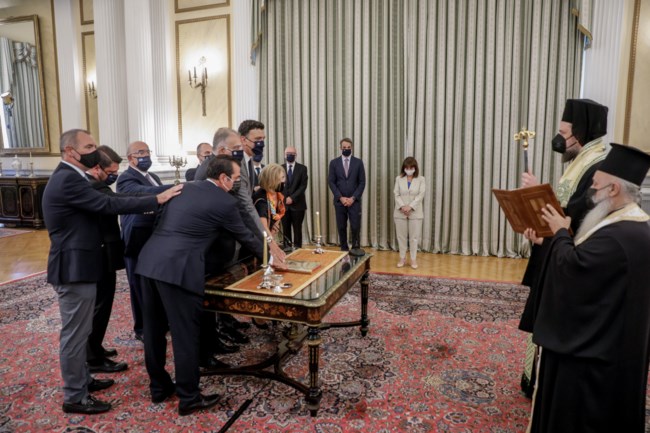 Ανασχηματισμός: Η ορκωμοσία των νέων υπουργών - Οι πρώτες δηλώσεις [Βίντεο-Εικόνες]