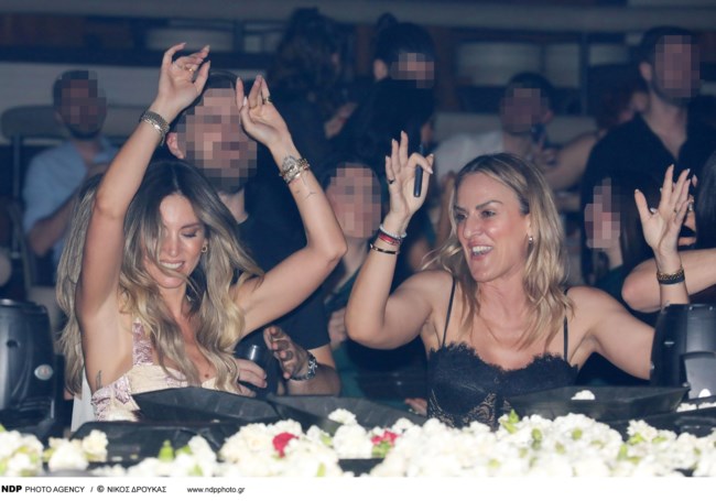 Αθηνά Οικονομάκου