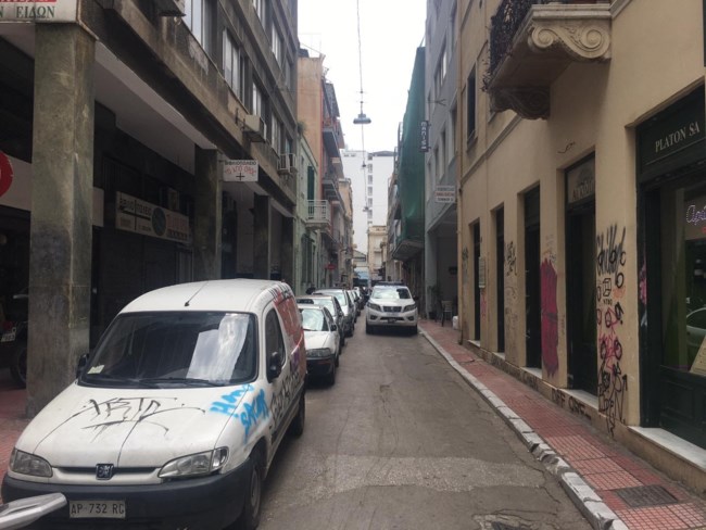 Μεγάλη αστυνομική επιχείρηση για ναρκωτικά στο κέντρο της Αθήνας [εικόνες-βίντεο]