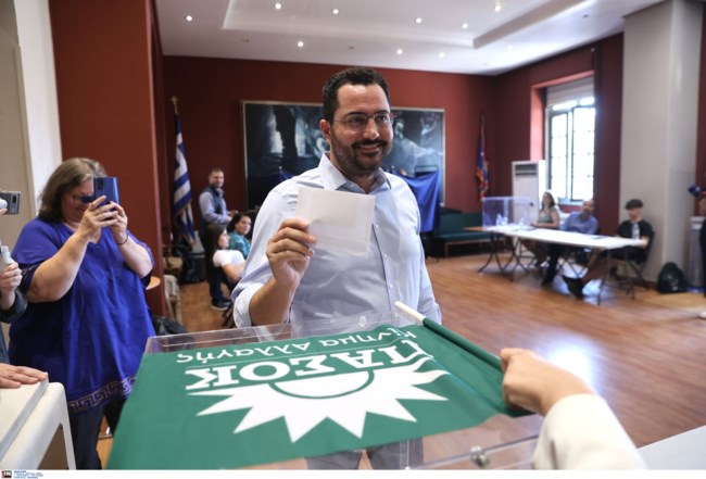 Ψήφισε ο γραμματέας του κόμματος, Ανδρέας Σπυρόπουλος