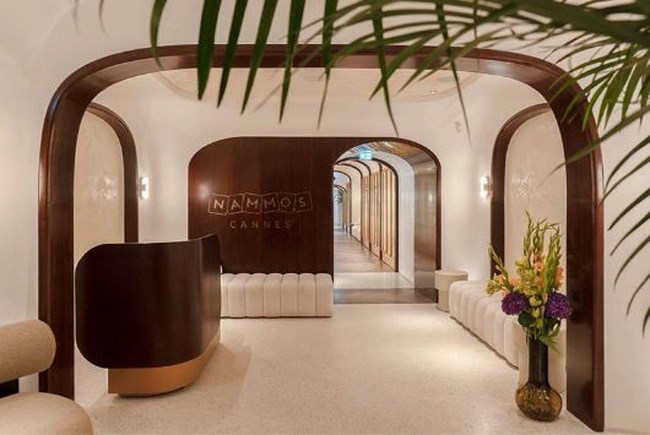 Δημήτρης Τσίγγος στο TheTOC: Χρειάζεται και μια λαμπερή πλευρά στην αρχιτεκτονική