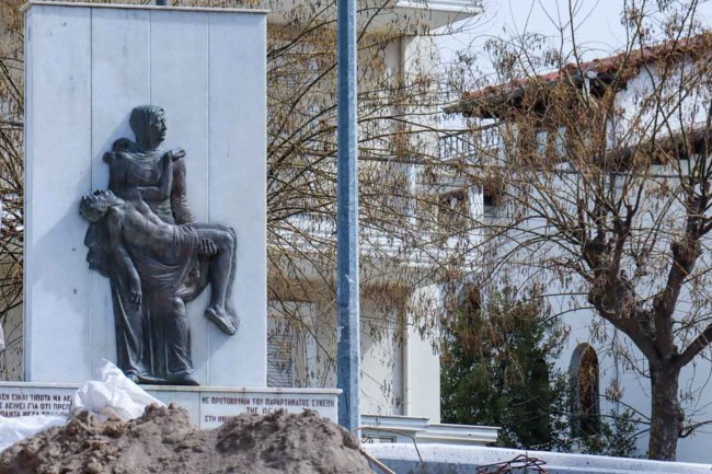 ΣΚΕΛΕΤΟΙ ΕΠΤΑΠΥΡΓΙΟ