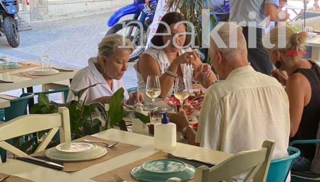 Μπέτι Μίντλερ
