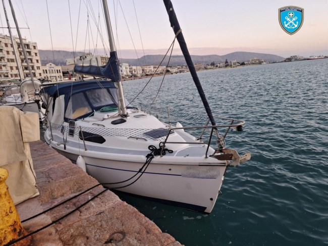 Χίος: Εντοπίστηκε σκάφος Τούρκων με 12.500 κινητά αξίας 700.000 ευρώ - Πώς τους ανακάλυψε η ΕΥΠ