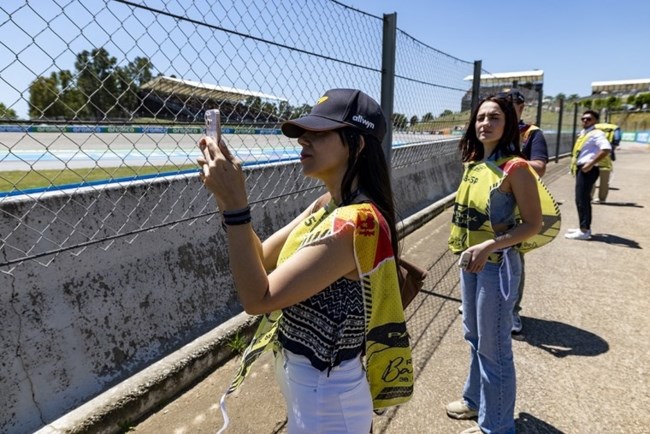 Πήγαμε στη Βαρκελώνη και είδαμε F1 από το paddock της McLaren